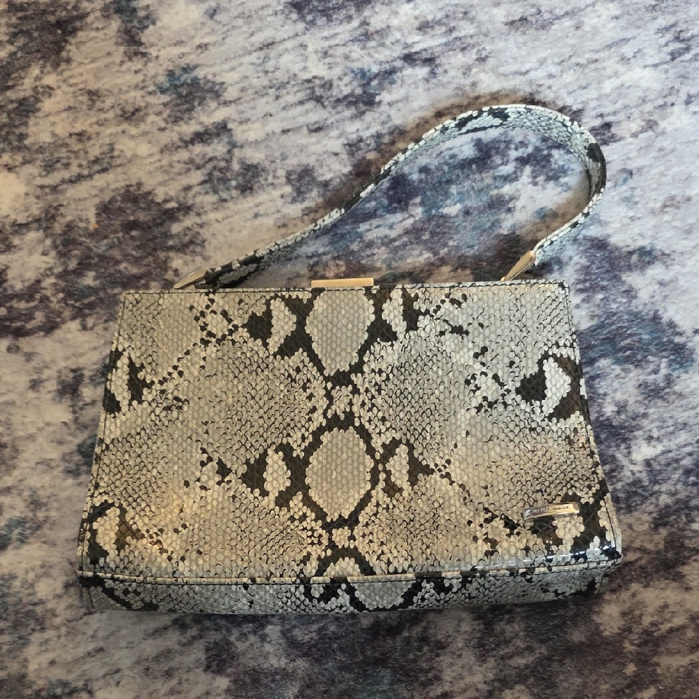 vintage Nine West faux python snakeskin shoulder bag with a hinged frame
